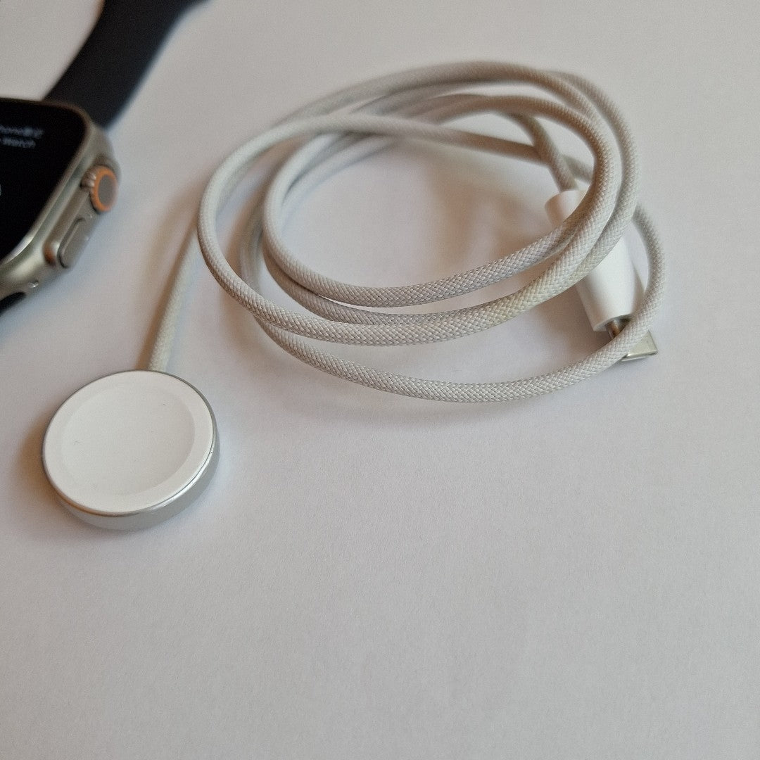 SMARTWATCH APPLE ULTRA TITANIO A2622 49 MM GPS + CELULAR (SEMINUEVO)