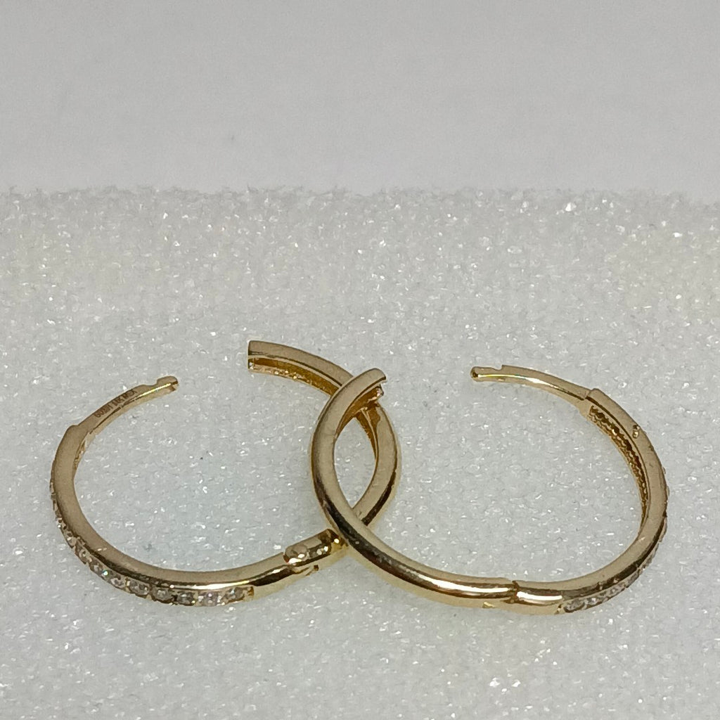 ARETES ARRACADAS C CIRCONIAS 14K 1.9 GR (NUEVO)