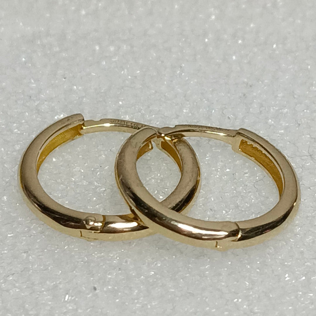 ARETES HUGGIES LISAS 14K 1.6 GR (NUEVO)