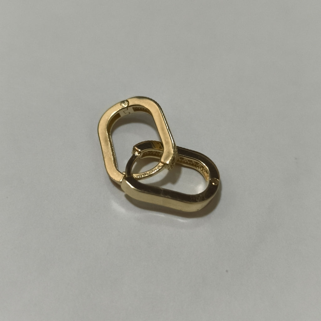 ARETES HUGGIES OVALADA C CIRCONIAS 14K 2.5 GR (NUEVO)