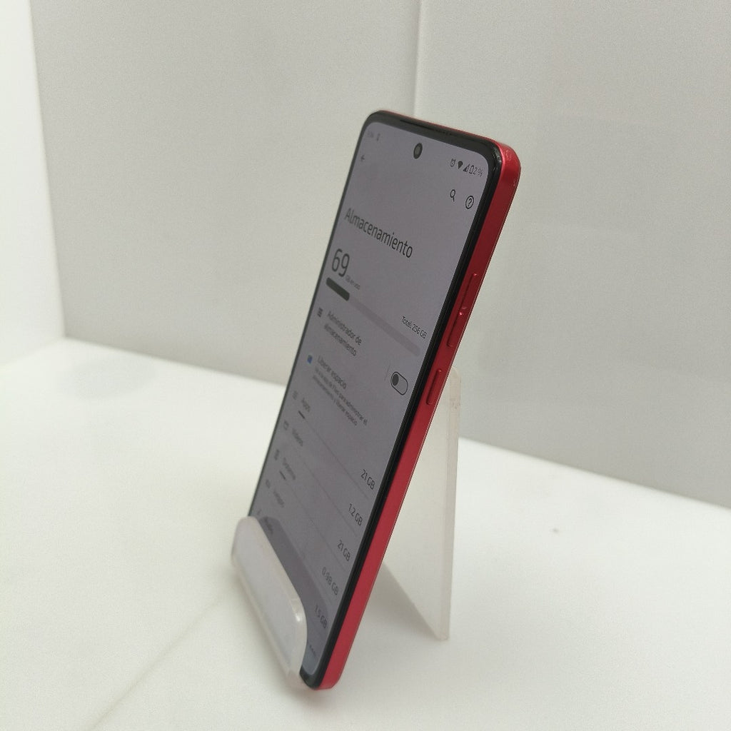 CELULAR MOTOROLA MOTO G84 XT2347-1 (2023) 256 GB 8 GB RAM (SEMINUEVO)