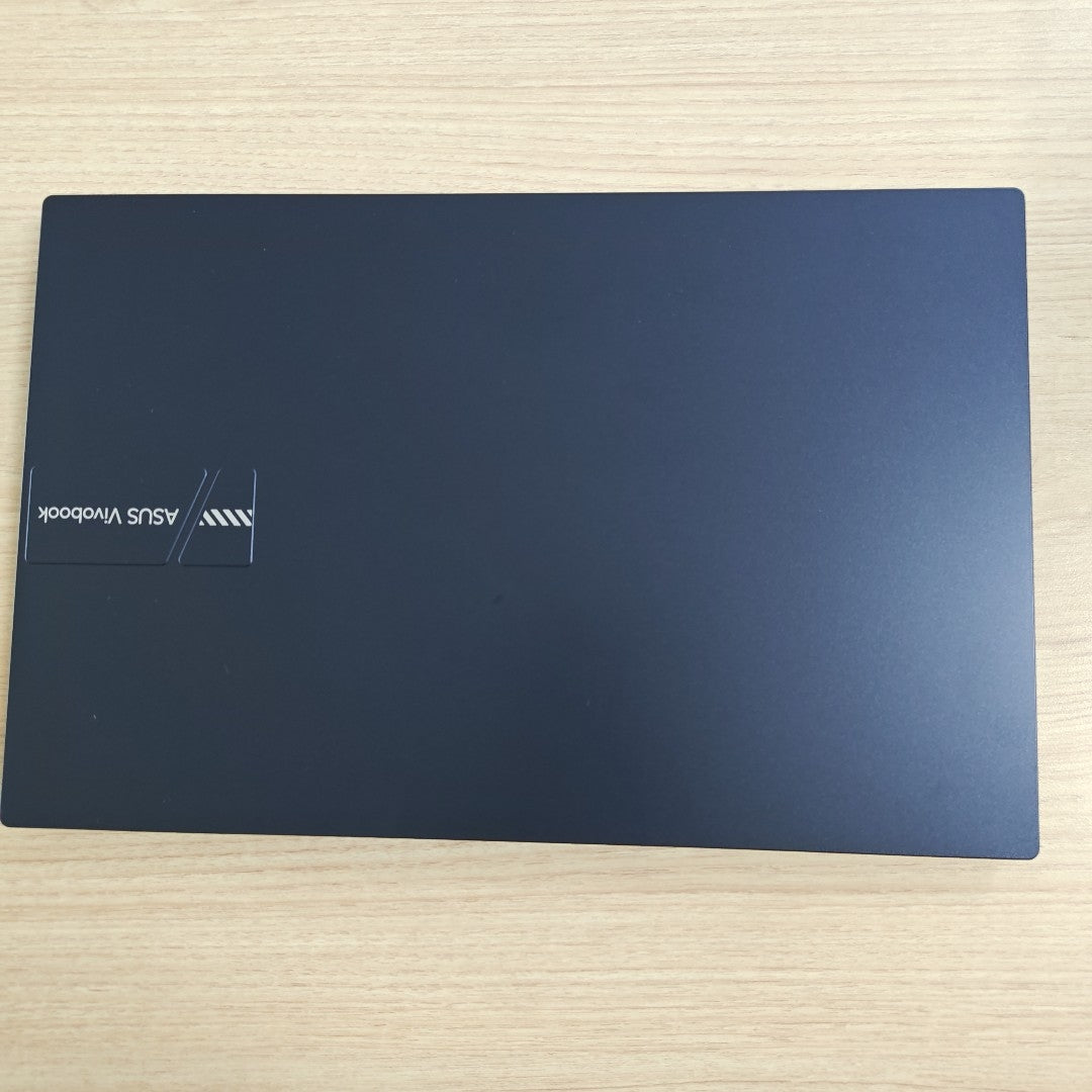 LAPTOP ASUS VIVOBOOK 15 X1504VA-NJ2536W (2025) 512 GB SSD 16 GB RAM (SEMINUEVO)