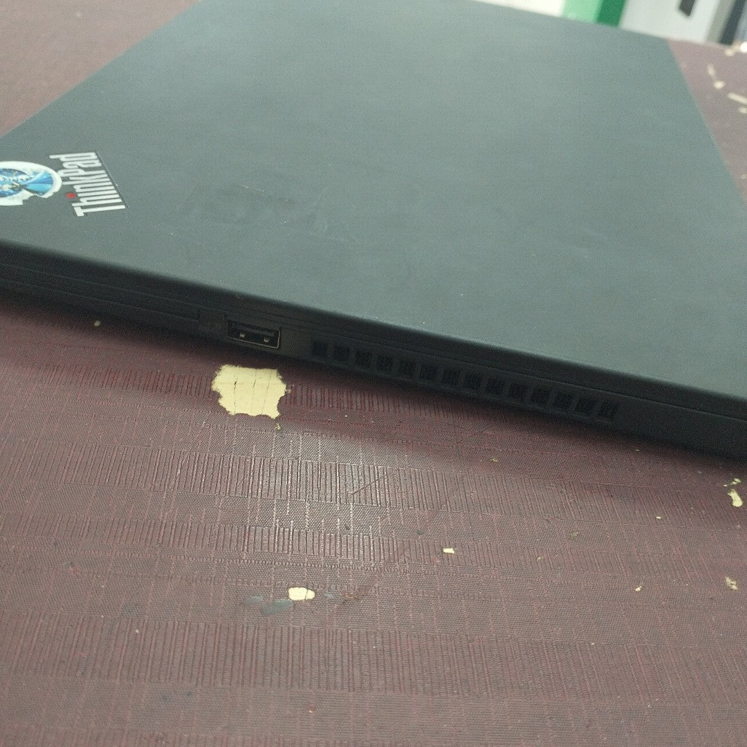 LAPTOP LENOVO THINKPAD T14 GEN 2 (2023) 512 GB SSD 16 GB RAM (SEMINUEVO)