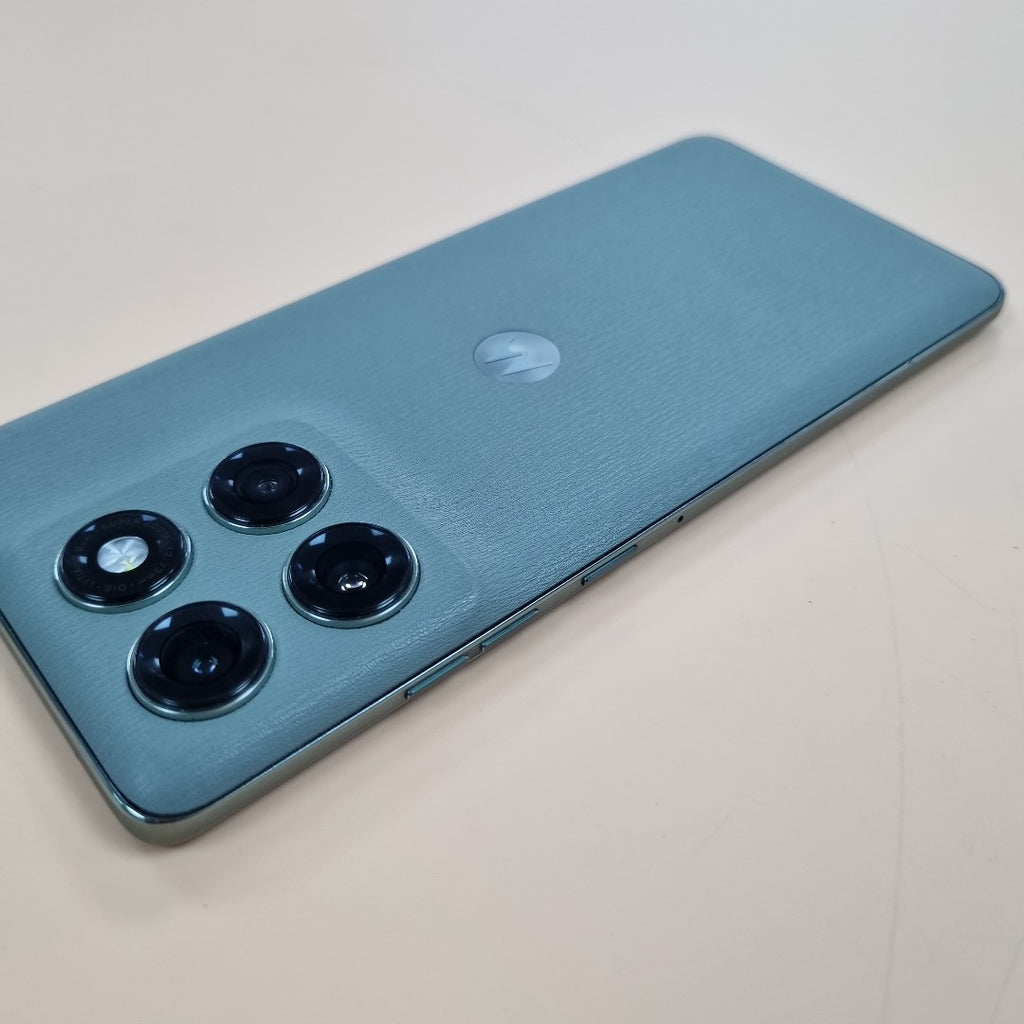 CELULAR MOTOROLA EDGE 60 PRO XT2507-1 (2025) 512 GB 12 GB RAM (SEMINUEVO)