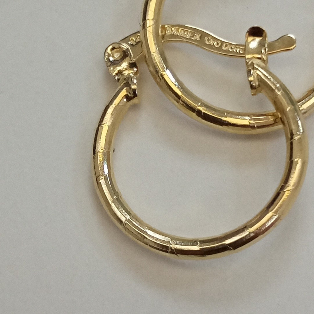 ARETES ARRACADAS ESTRIADAS 14K 1.4 GR (NUEVO)