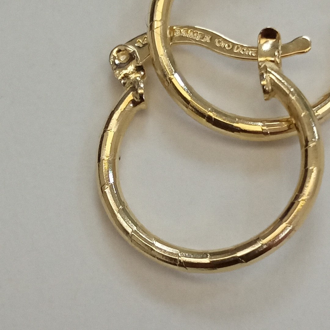 ARETES ARRACADAS ESTRIADAS 14K 1.4 GR (NUEVO)