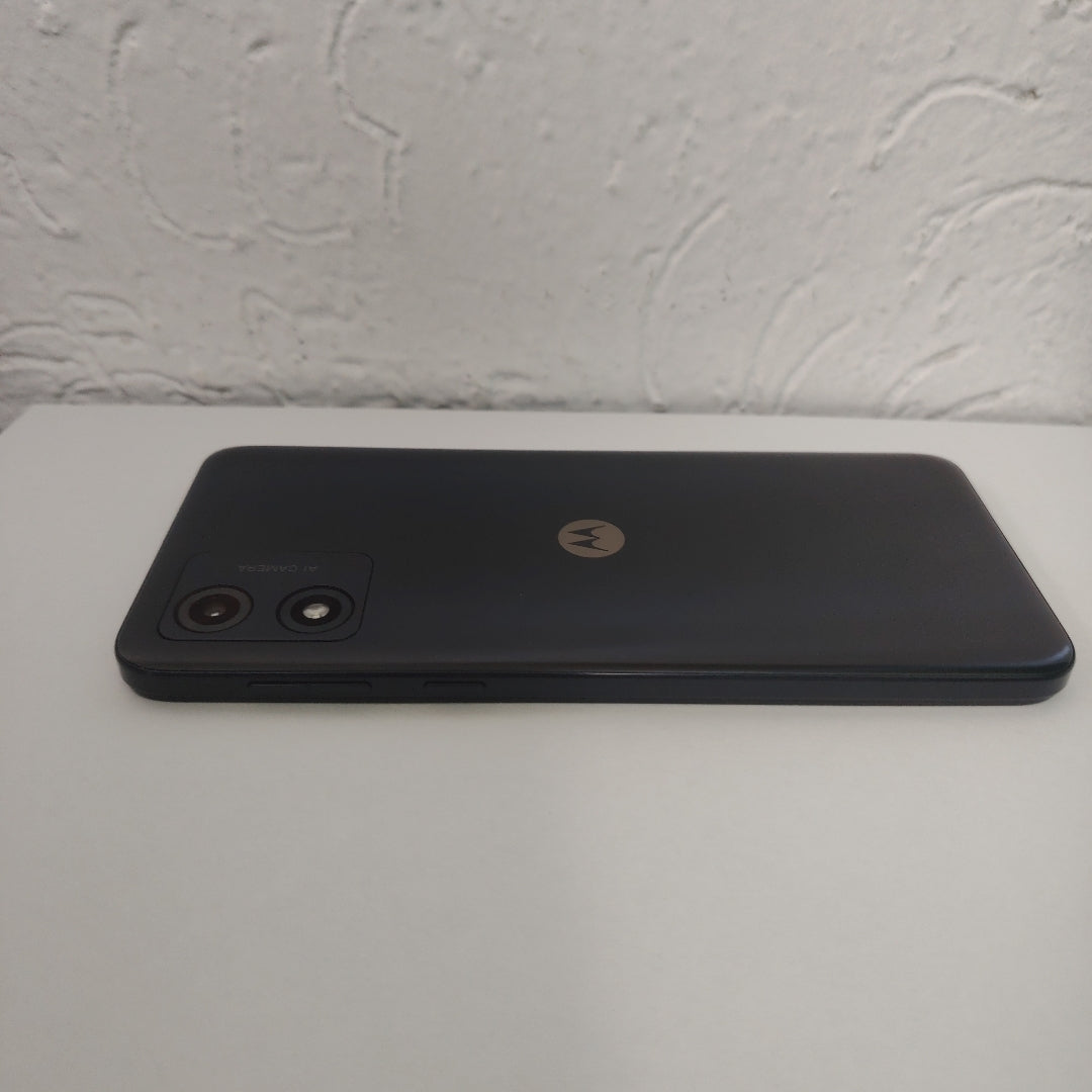 CELULAR MOTOROLA MOTO E13 XT2345-2 64 GB 2 GB RAM (SEMINUEVO)