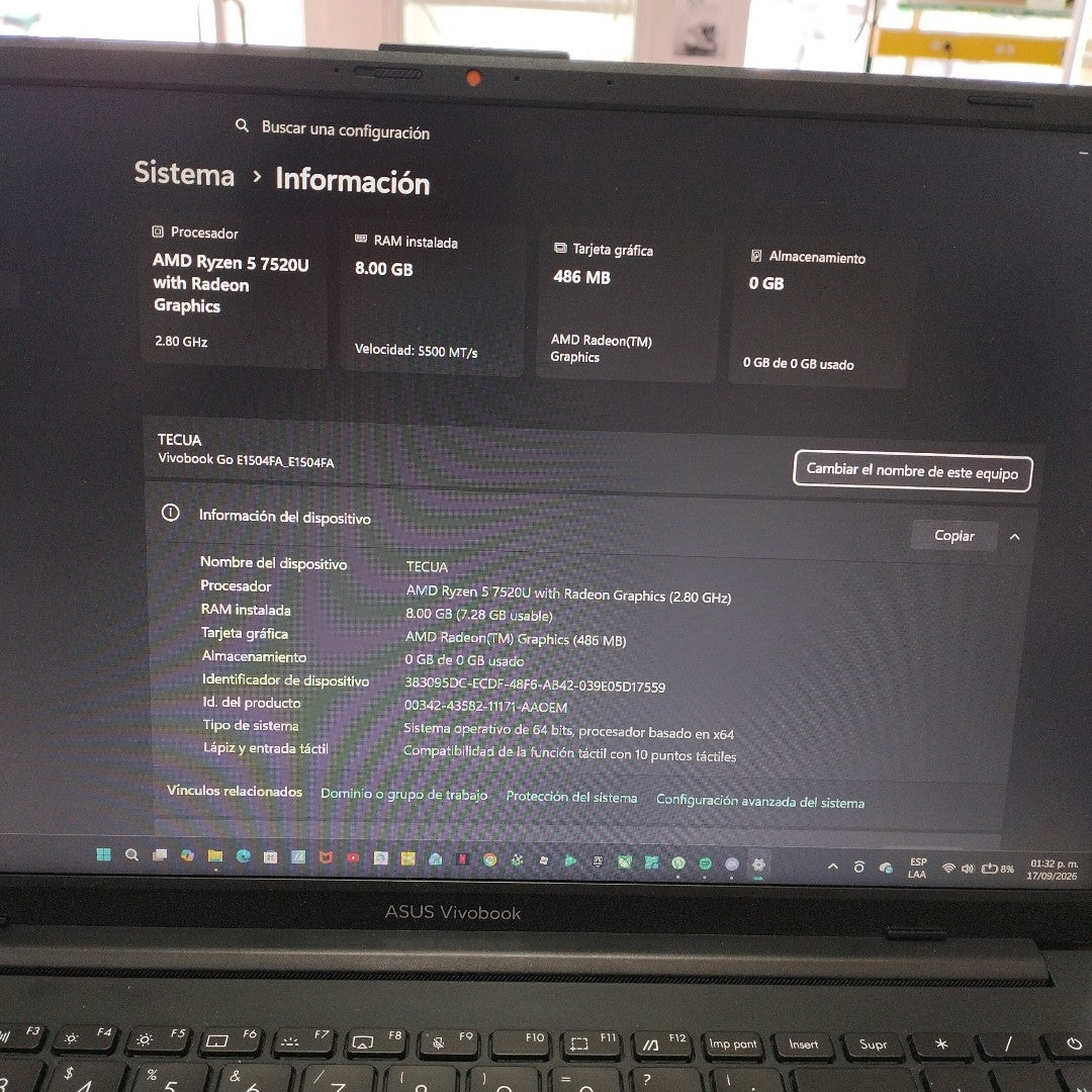 LAPTOP ASUS VIVOBOOK GO 15 E1504FA-NJ601W (2025) 512 GB SSD 8 GB RAM (SEMINUEVO)
