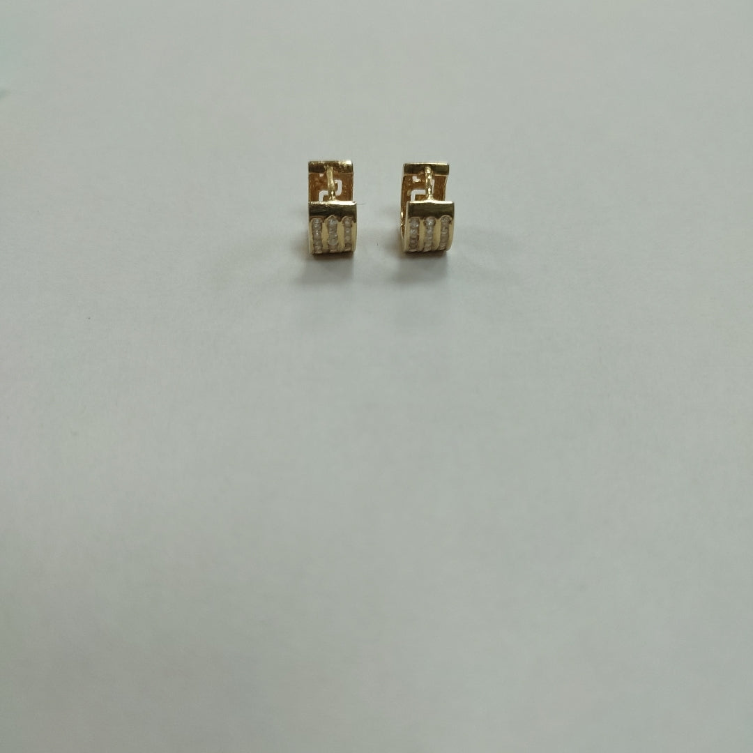 ARRACADAS PAR ORO 14 K 4.9 GRMS (SEMINUEVO)