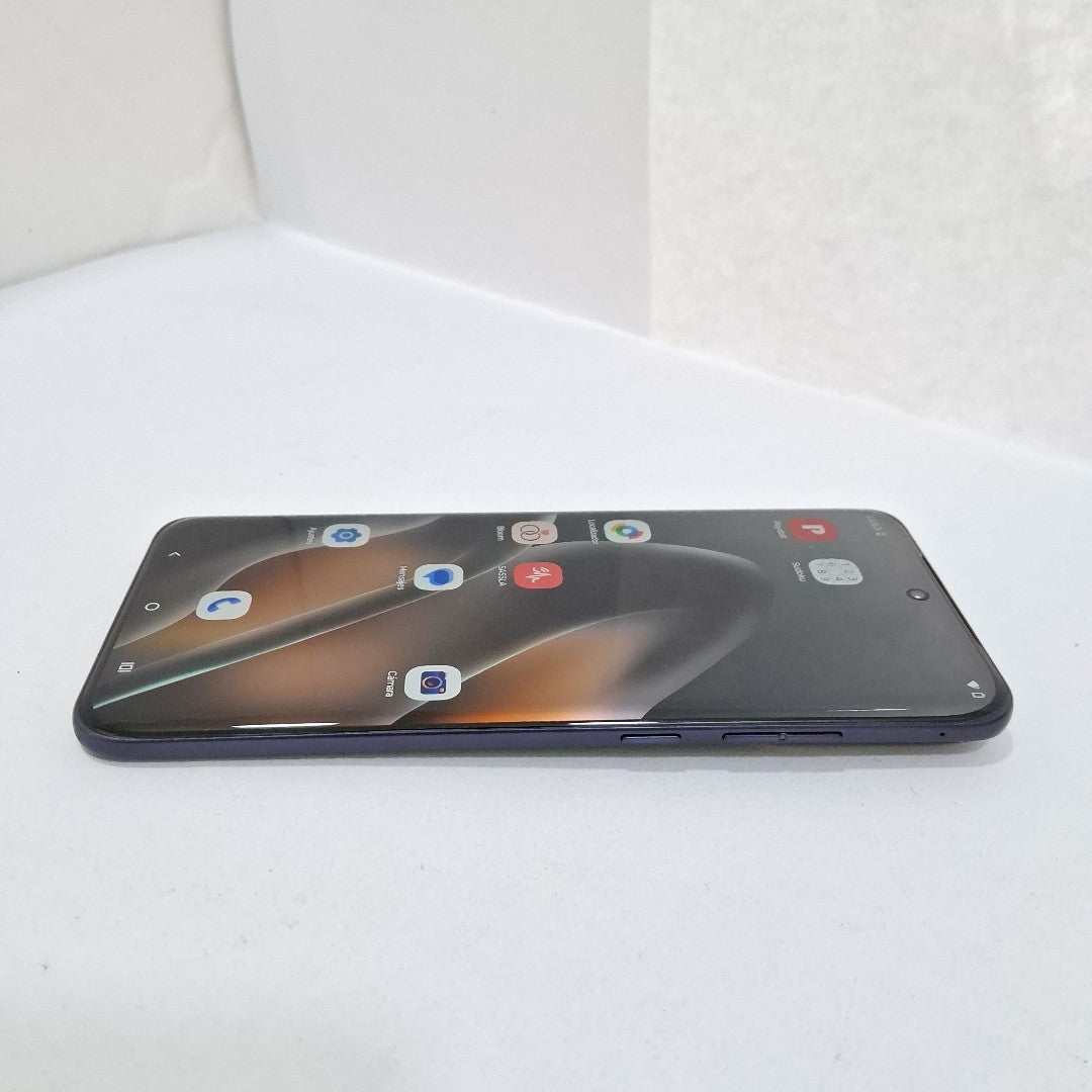 CELULAR MOTOROLA EDGE 70 FUSION XT2605-3 (2026) 256 GB 8 GB RAM (SEMINUEVO)