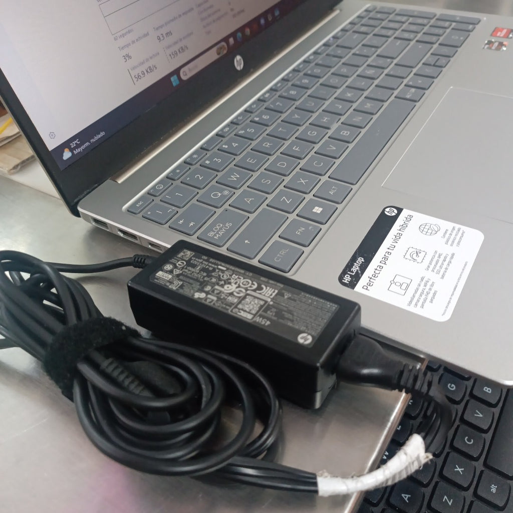 LAPTOP HP 15-FC0000LA(2024) 512 GB SSD 8 GB RAM (SEMINUEVO)