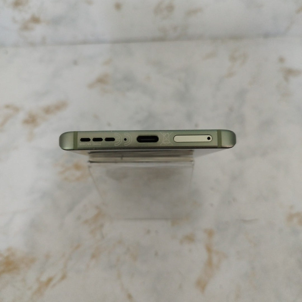 CELULAR MOTOROLA EDGE 40 XT2303-2 (2023) 256 GB 8 GB RAM (SEMINUEVO)