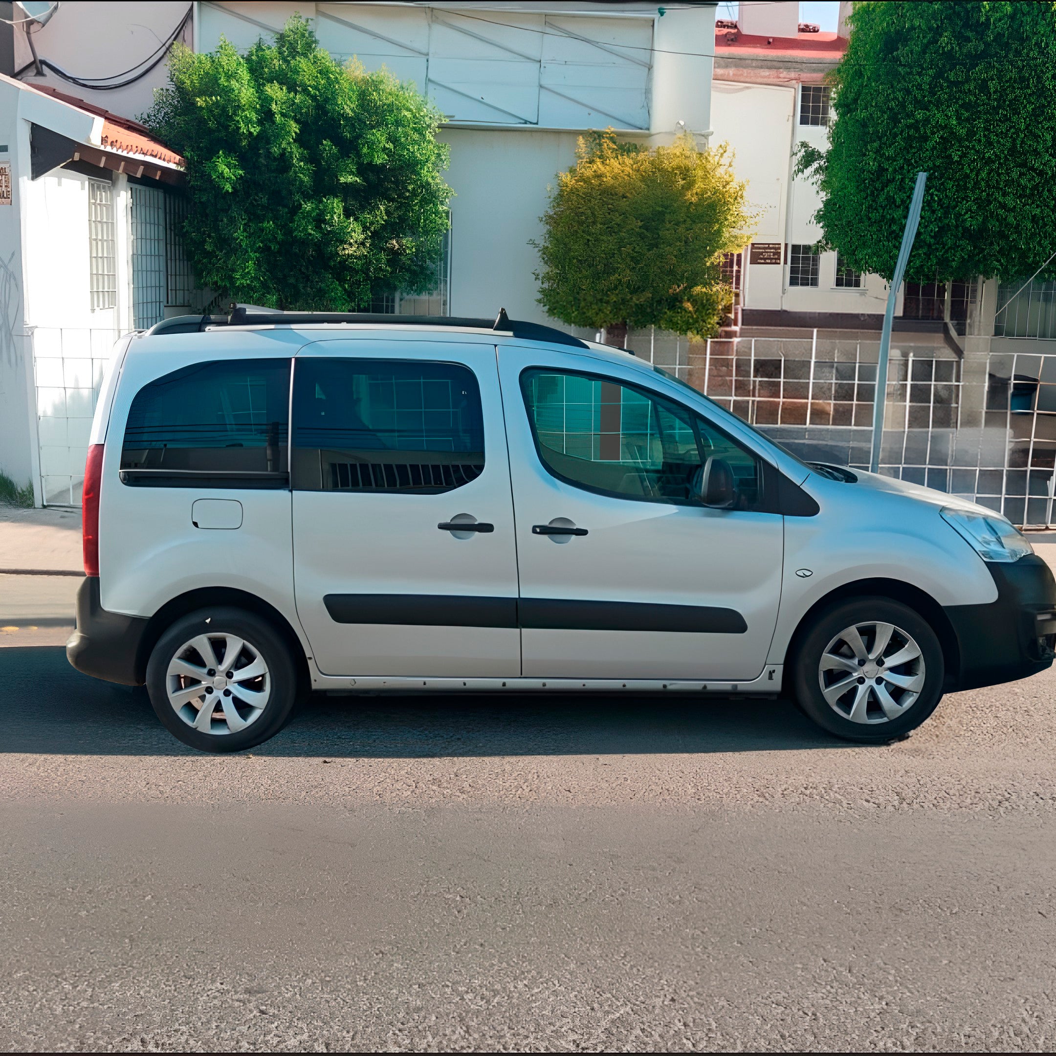 Peugeot Partner Tepee 2019 Van