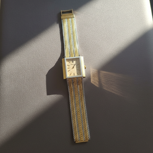 RELOJ CAJA Y PULSO ORO. ORO. 18 K 67.9 GRMS (SEMINUEVO)